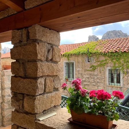 Villa Casa Nel Borgo Di San Pantaleo Esterno foto